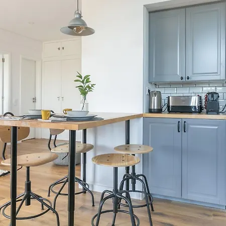Apartment Spacious Campo D'ourique By Lisbeyond *