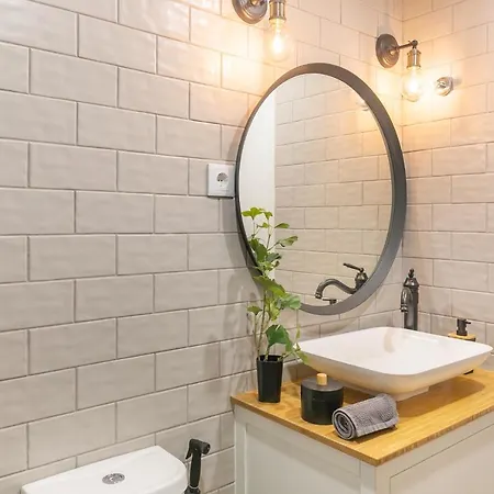 Spacious Campo D'ourique By Lisbeyond 아파트